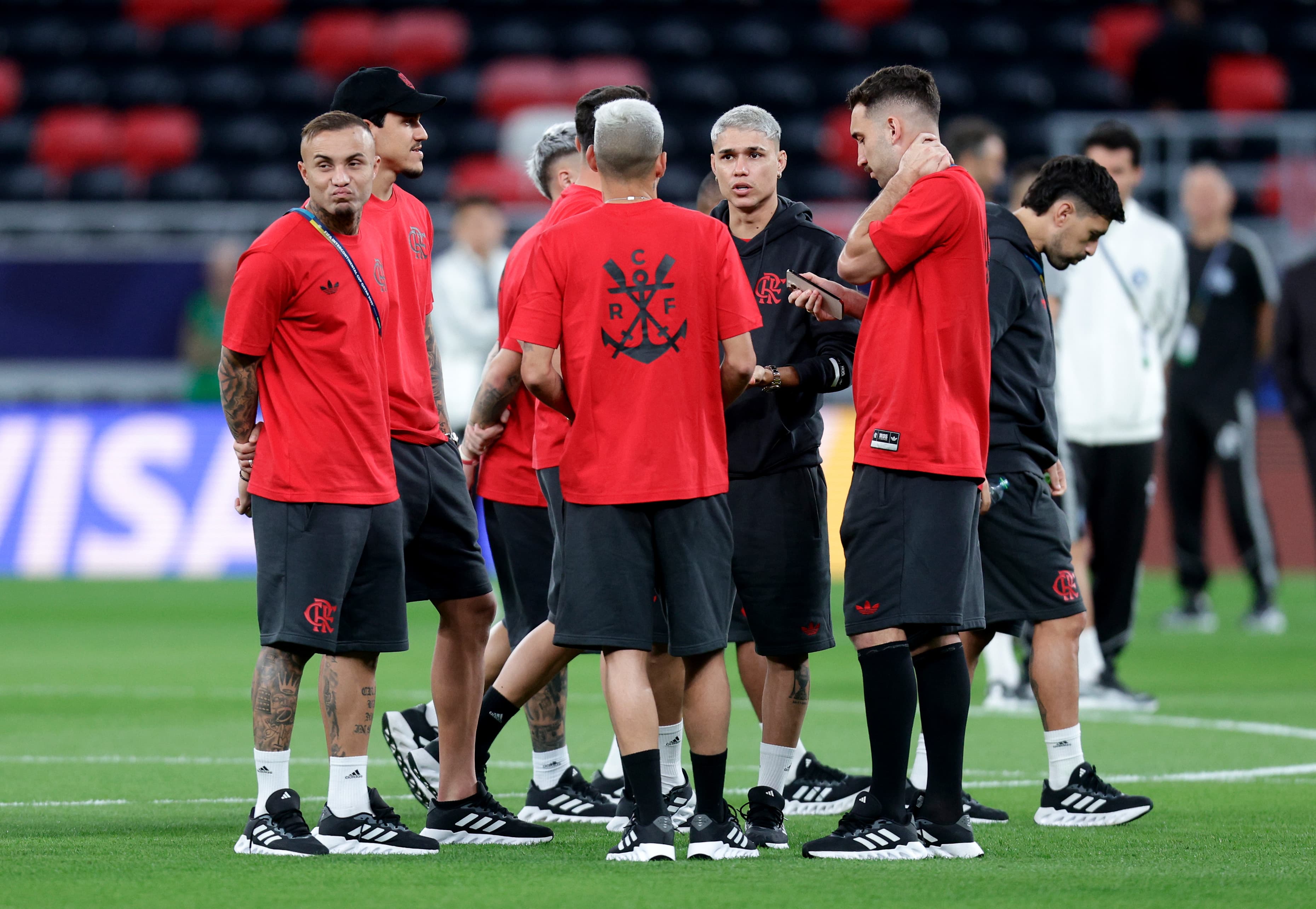 Jogadores do Flamengo antes de jogo da Copa Intercontinental