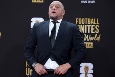 Roberto Carlos fez cirurgia com complicação e atualizou fãs sobre estado de saúde