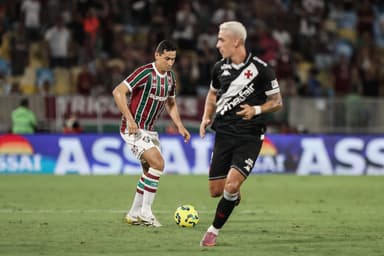 Ganso, do Fluminense, em ação durante jogo contra o Vasco pela Copa do Brasil