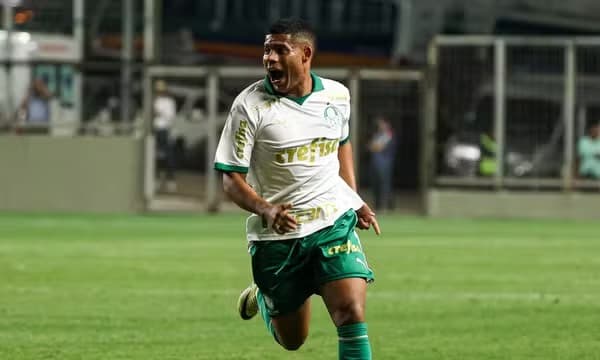 Gilberto na final do Brasileiro sub-20 pelo Palmeiras