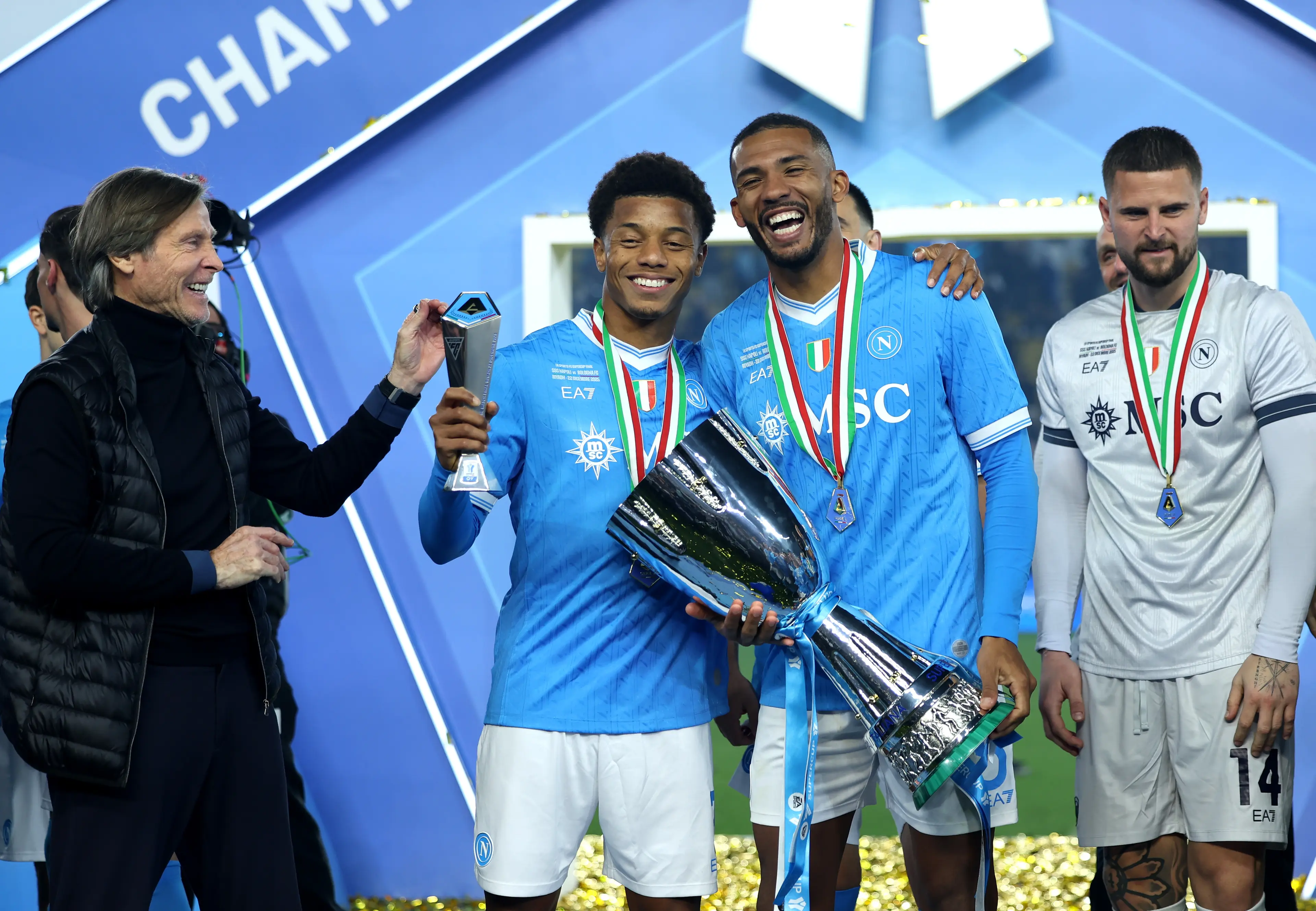 David Neres foi decisivo para o título do Napoli na Supercopa da Itália, contra o Bologna