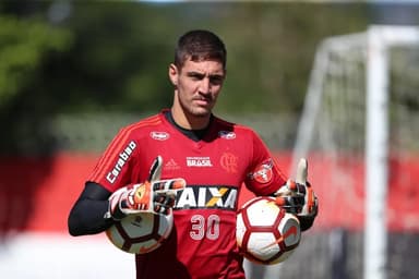 Thiago, goleiro do JEC na época de Flamengo