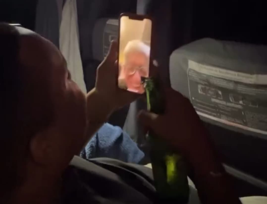 Torcedor do Flamengo em ligação com Caco Barcellos