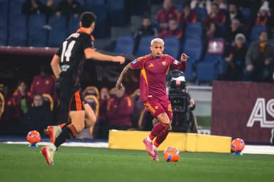 Wesley em ação pela Roma