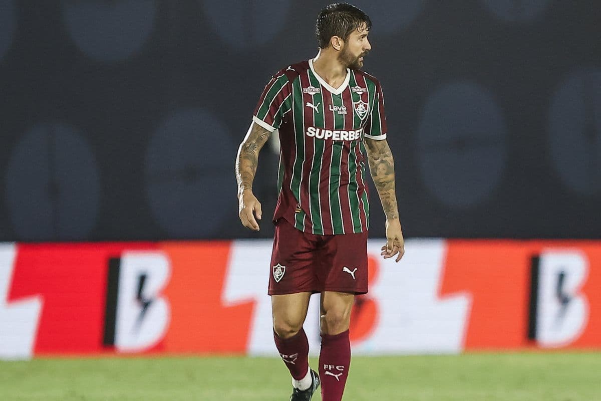 Everaldo, atacante do Fluminense, contra o Nova Iguaçu pelo Campeonato Carioca