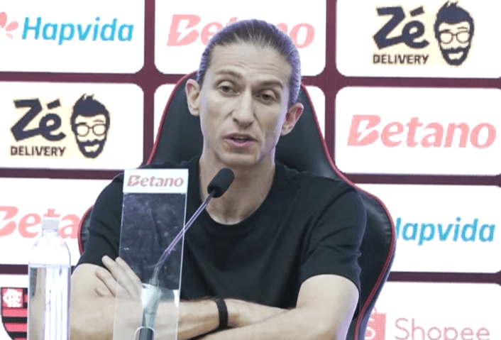 Filipe Luís concede coletiva após derrota do Flamengo para o São Paulo no Morumbis