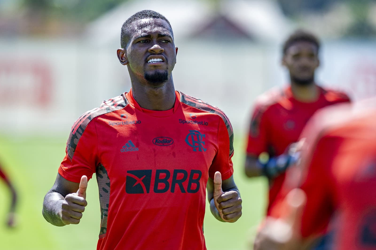 Otávio em treino do Flamengo