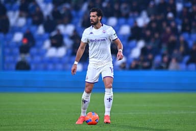 Pablo Marí da ACF Fiorentina durante a partida da Série A entre US Sassuolo Calcio e ACF Fiorentina no Mapei Stadium Citta del Tricolore em 06 de dezembro de 2025 em Sassuolo, Itália.