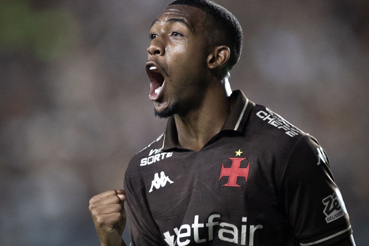 Rayan, atacante do Vasco