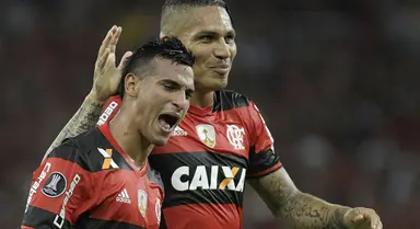 Trauco e Guerrero pelo Flamengo