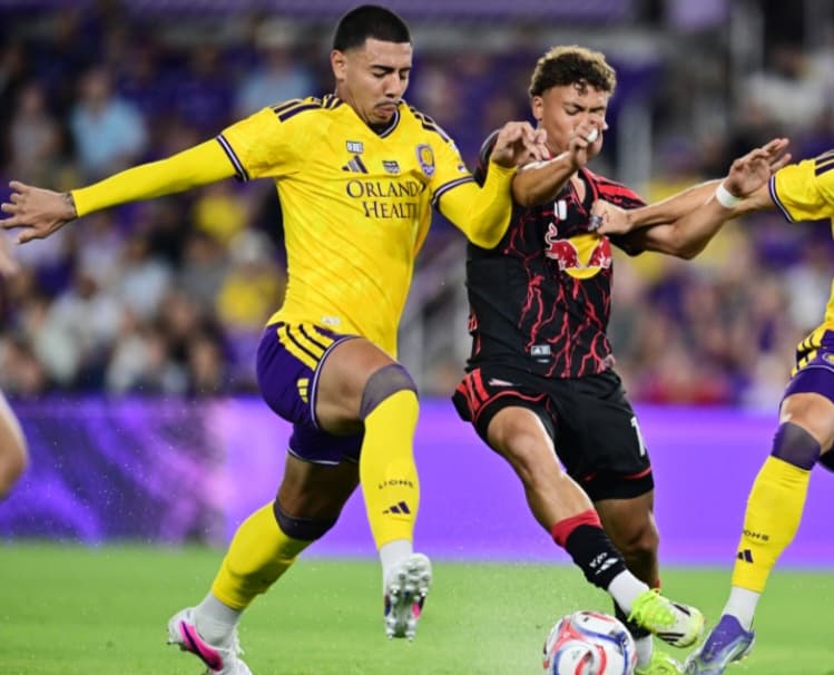 Iago na marcação em Orlando City x New York