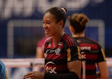 Simone Lee em ação pelo Sesc Flamengo.