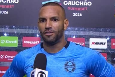 Weverton em entrevista na saída de campo após Grêmio garantir vaga para a final do Campeonato Gaúcho 2026
