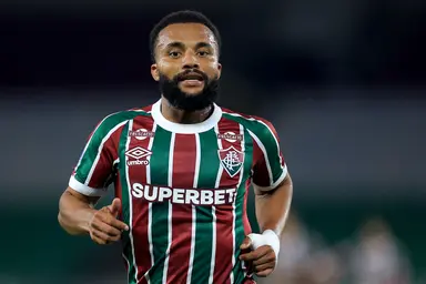 Samuel Xavier em campo pelo FluminenseF